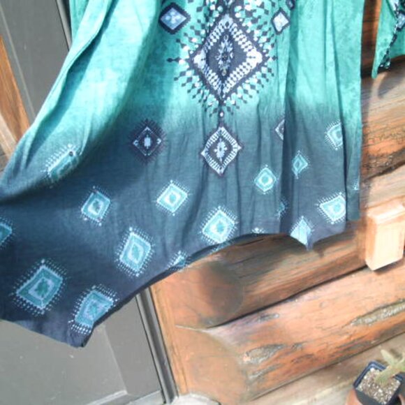 NWT Boho Geo Aztec Native Sequins Asymmetrical Tunic Size L - Picture 2 of 3